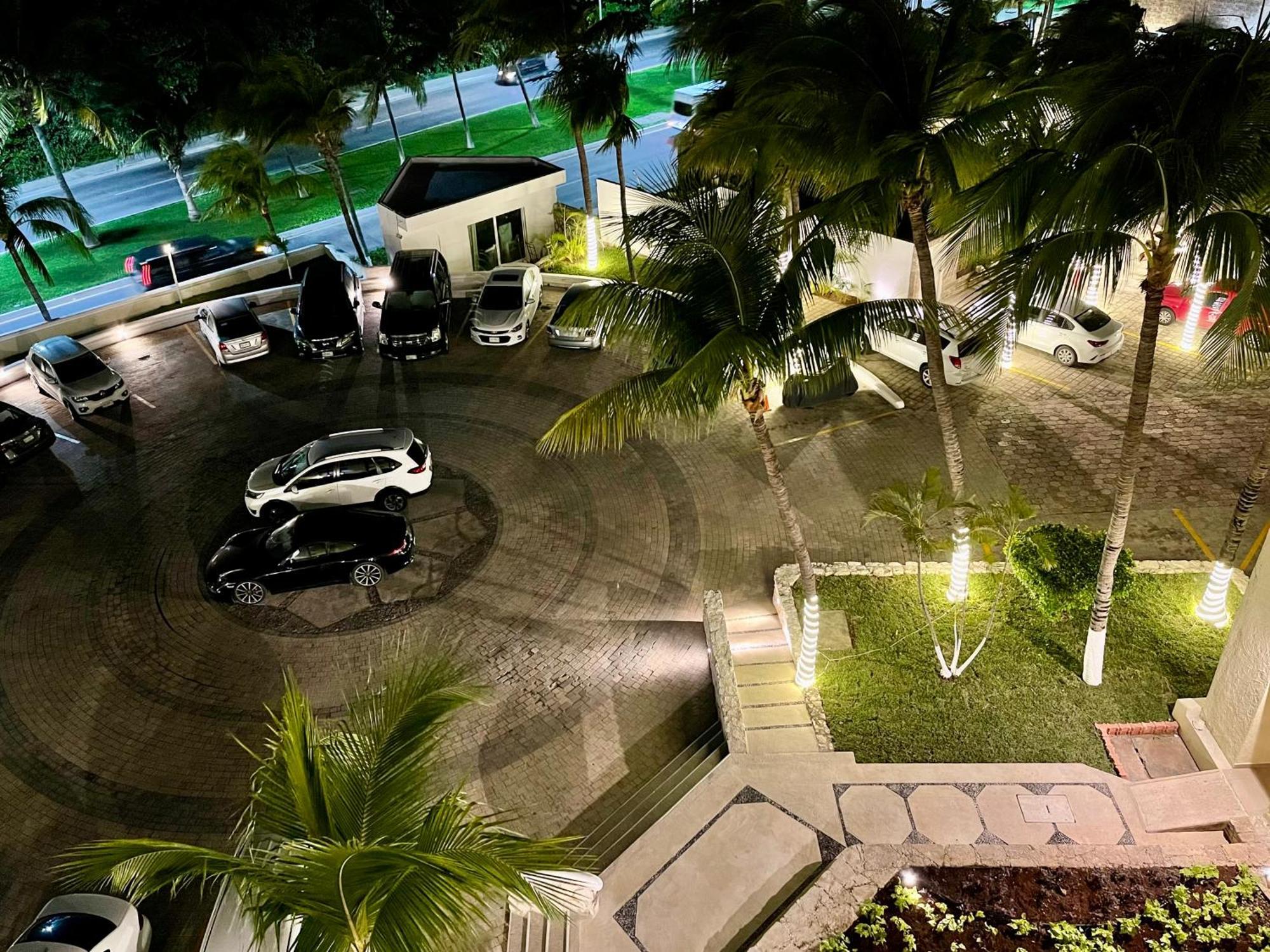 Beachside Apartments Cancun Ngoại thất bức ảnh